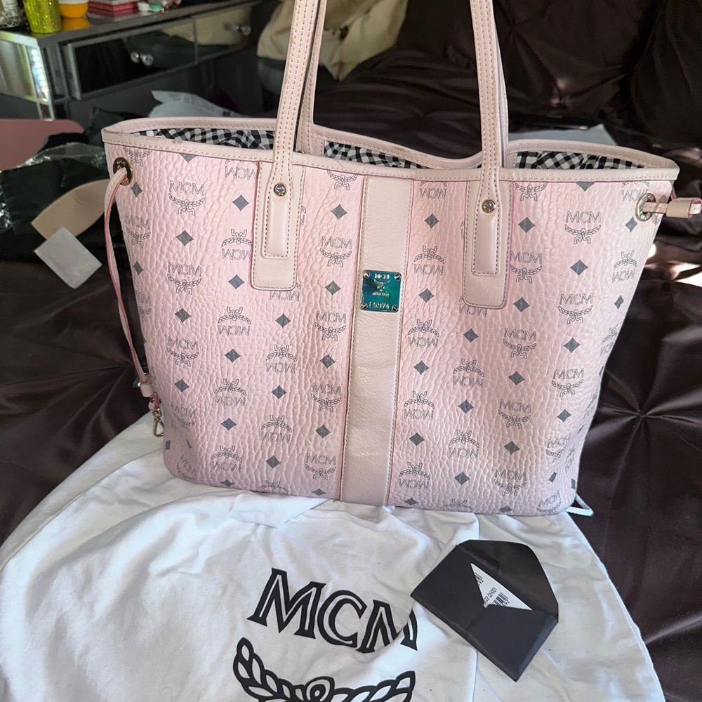 MCM AUTHENTIC Liz Tote Bag